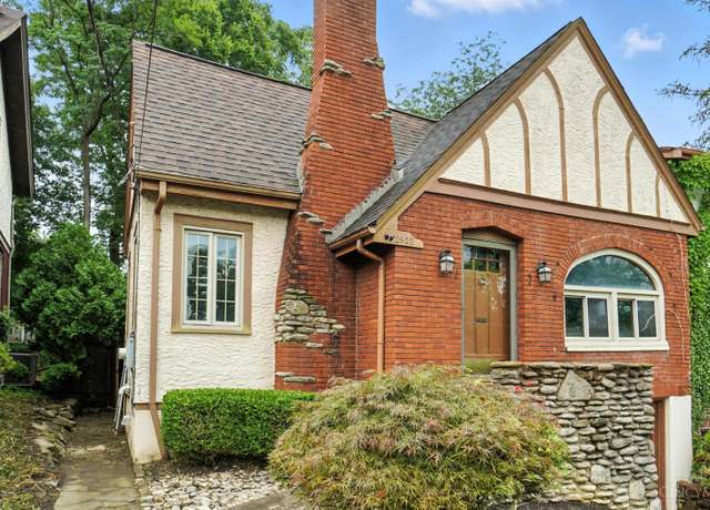 Property at 2922 Utopia Pl, Cincinnati, OH 45208, 3 beds, 2 baths