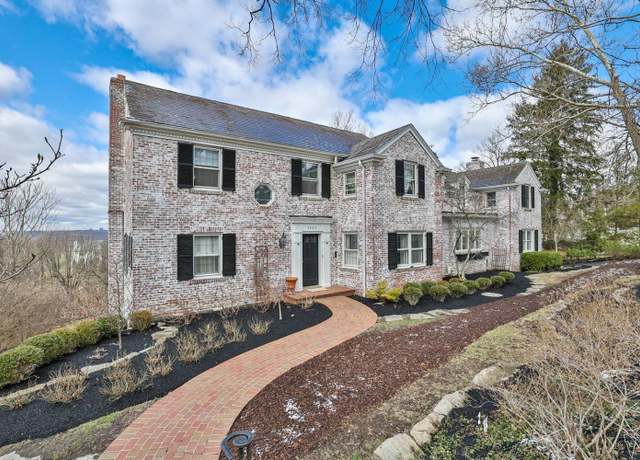 Property at 3669 Vineyard Pl, Cincinnati, OH 45226, 5 beds, 5.5 baths