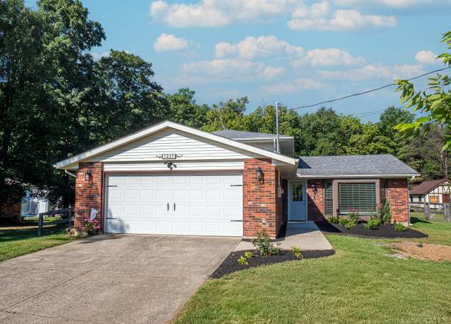 Property at 5229 Headgates Rd, Hamilton, OH 45011, 3 beds, 2.5 baths