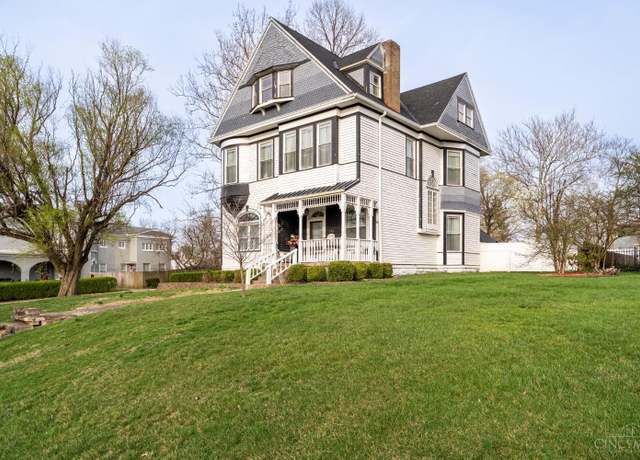 Property at 336 N High St, Hillsboro, OH 45133, 5 beds, 2.5 baths