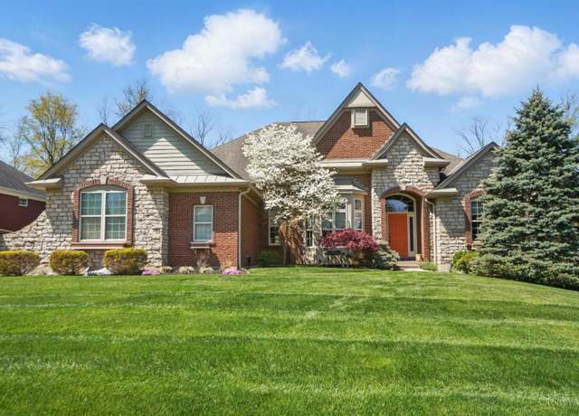 Property at 5667 Hickory Place Dr, Green Twp, OH 45247, 3 beds, 2.5 baths