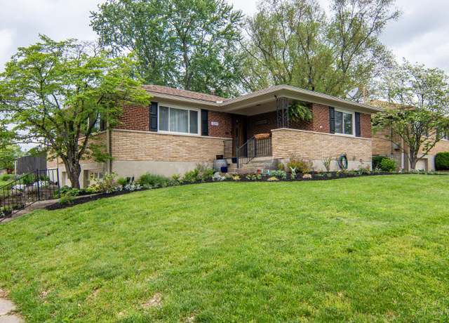 Property at 537 Morrvue Dr, Delhi Twp, OH 45238, 3 beds, 2 baths