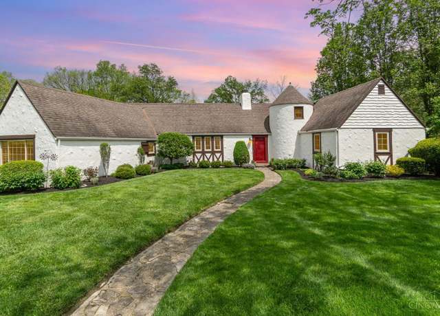 Property at 26 W Orchard Ave, Lebanon, OH 45036, 4 beds, 2 baths