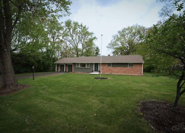 Property at 403 W Rahn Rd, Washington Twp, OH 45429, 3 beds, 2 baths