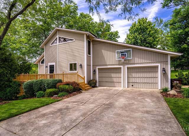 Property at 4723 Rosedale Rd, Middletown, OH 45042, 3 beds, 2.5 baths