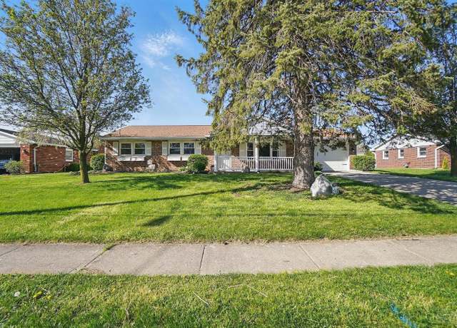 Property at 313 E Arlington Dr, Trenton, OH 45067, 3 beds, 2 baths