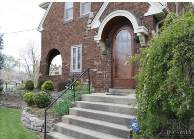 Property at 7601 Fairpark Ave, Cincinnati, OH 45216, 3 beds, 3 baths