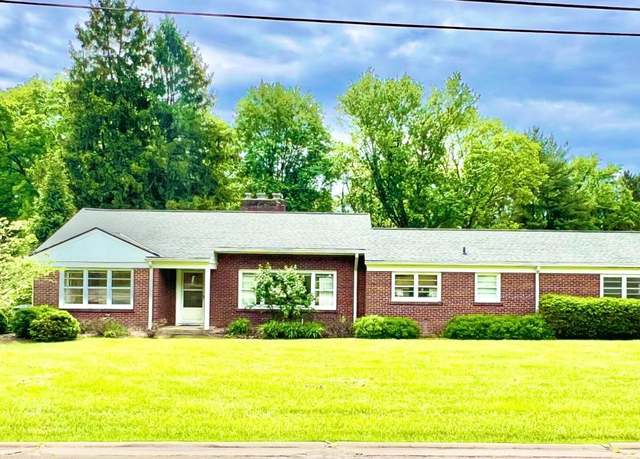 Property at 800 Indian Hill Rd, Terrace Park, OH 45174, 3 beds, 1.5 baths