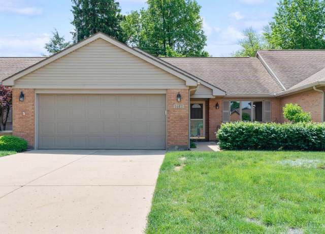 Property at 1462 Dee Anne Dr, Xenia, OH 45385, 2 beds, 2 baths