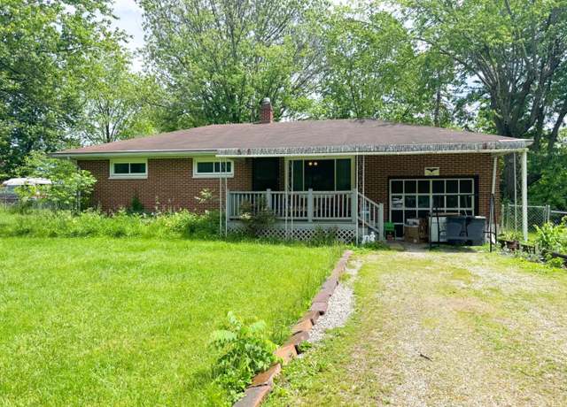 Property at 812 E Center St, Blanchester, OH 45107, 3 beds, 1 bath
