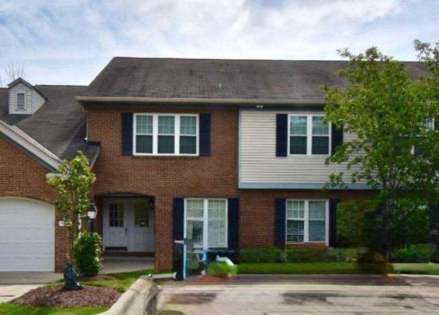 Property at 5222 Fox Ridge Dr, Green Twp, OH 45248, 2 beds, 2 baths