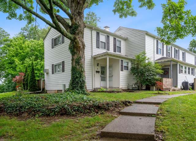 Property at 1 Dewitt St, Greenhills, OH 45218, 2 beds, 1 bath