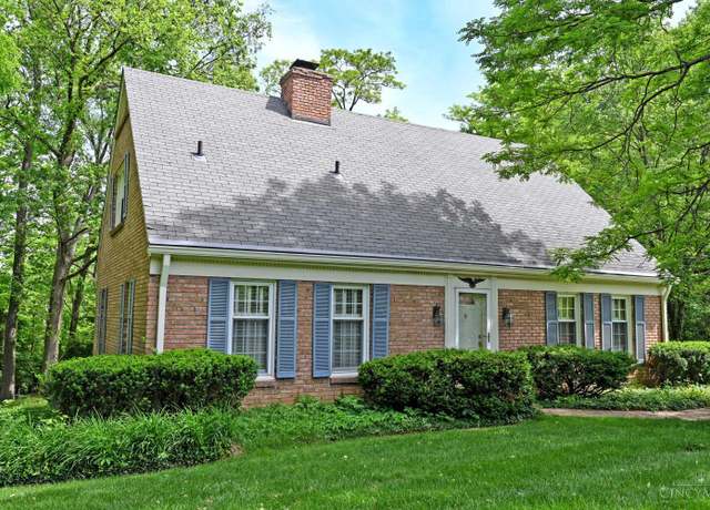Property at 667 N Meadowcrest Cir, Springfield Twp., OH 45231, 4 beds, 3 baths