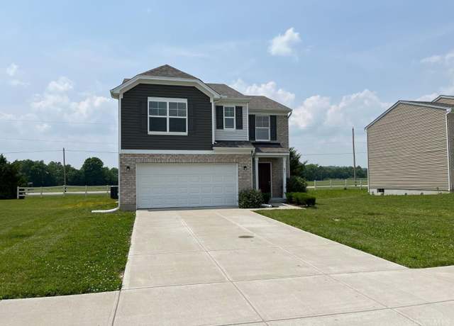 Property at 821 Prescot Cir, Trenton, OH 45067, 4 beds, 2.5 baths
