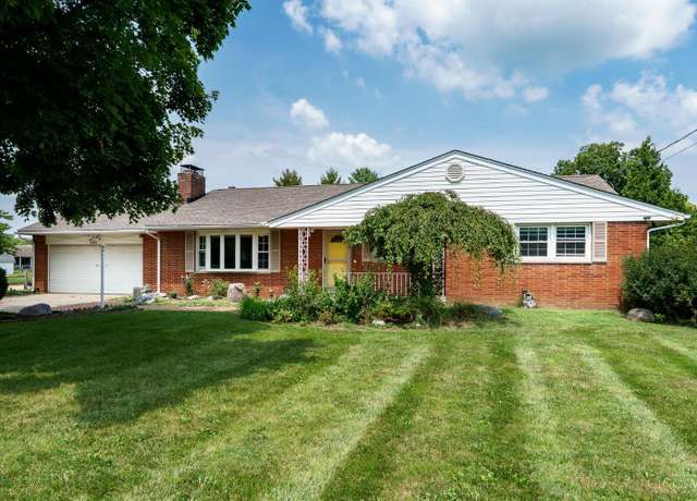 Property at 1020 Dubois Rd, Carlisle, OH 45005, 3 beds, 2 baths