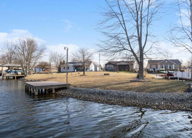 Property at 314 Waynoka Dr, Franklin Twp, OH 45171, 2 beds, 2 baths