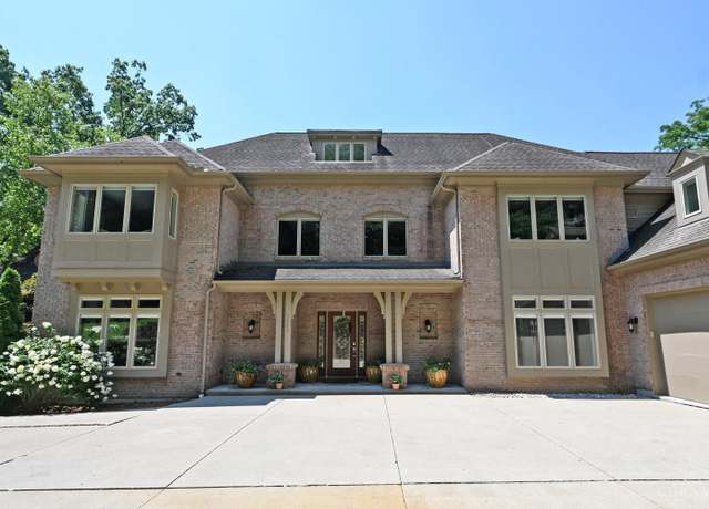 Property at 3662 Cooper Rd, Blue Ash, OH 45241, 5 beds, 5.5 baths
