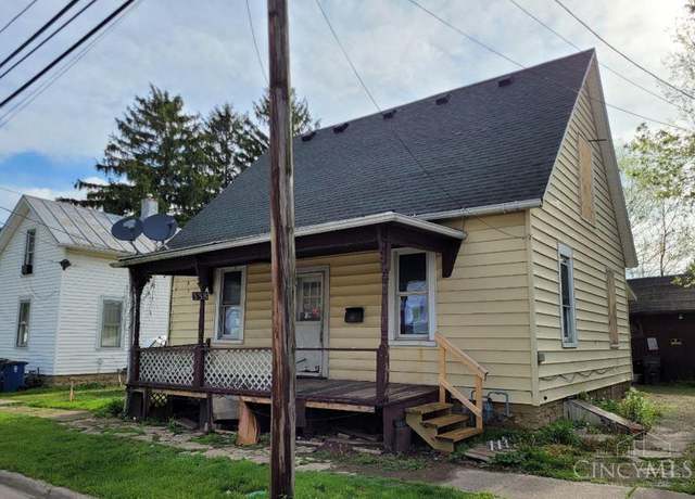 Property at 338 S Walnut St, Wilmington, OH 45177, 4 beds, 1 bath