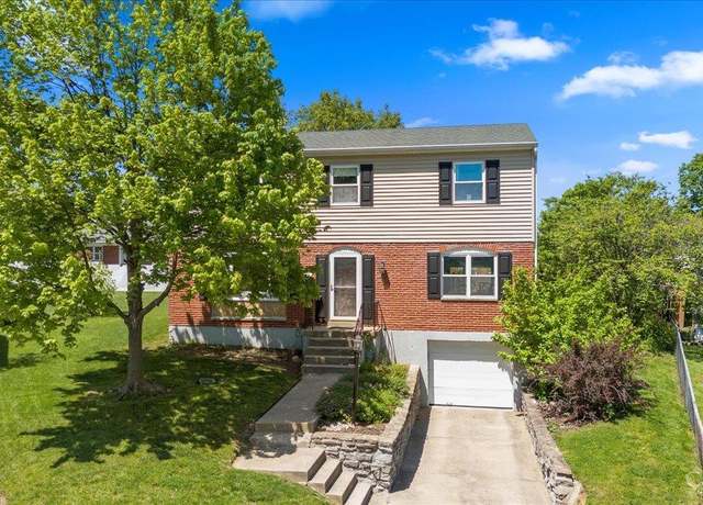 Property at 3364 Westmont Cir, Green Twp, OH 45239, 4 beds, 2.5 baths
