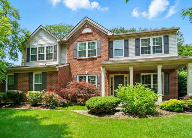 Property at 6523 Tree View Dr, Liberty Twp, OH 45044, 4 beds, 3 baths