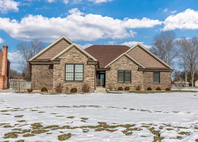 Property at 8588 Nottingwood Dr, Anderson Twp, OH 45255, 4 beds, 3.5 baths