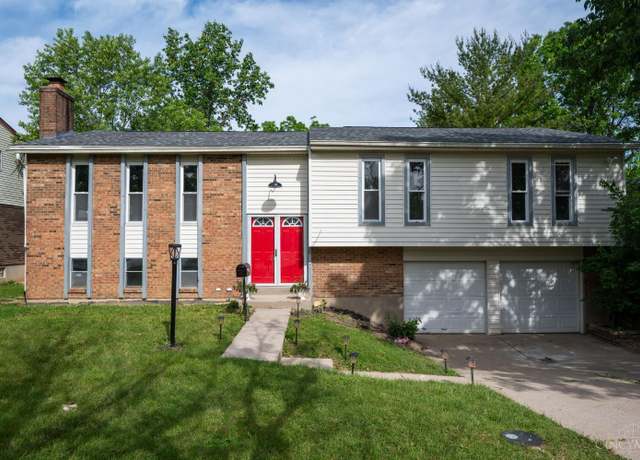 Property at 11909 Blackhawk Cir, Springfield Twp., OH 45240, 5 beds, 2.5 baths