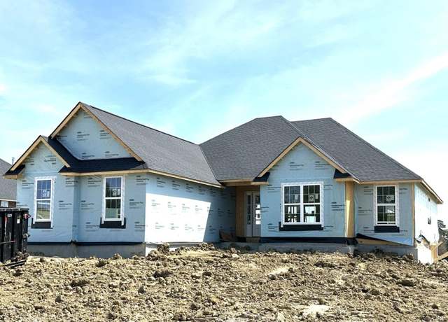 Property at 4854 Aspen Dr, Liberty Twp, OH 45044, 3 beds, 3.5 baths