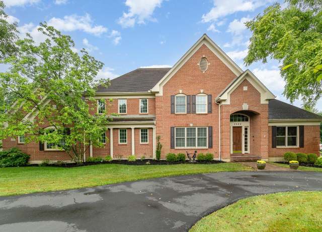 Property at 3585 Fawnrun Dr, Evendale, OH 45241, 5 beds, 4.5 baths