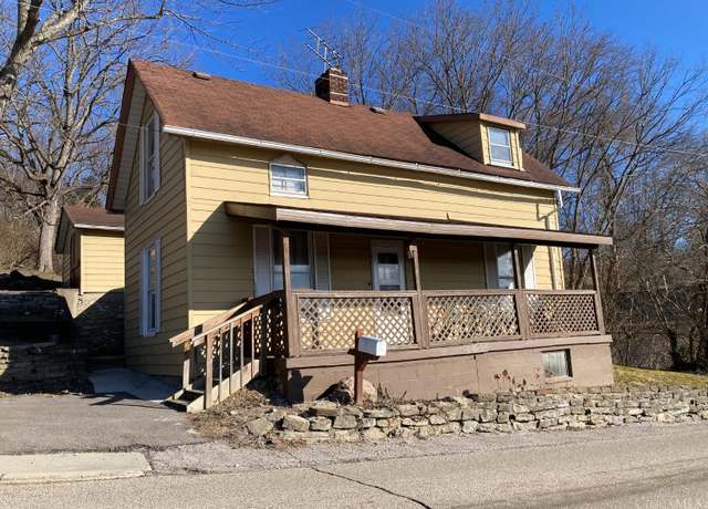 Property at 22 Skidmore Ave, Cleves, OH 45002, 3 beds, 2 baths