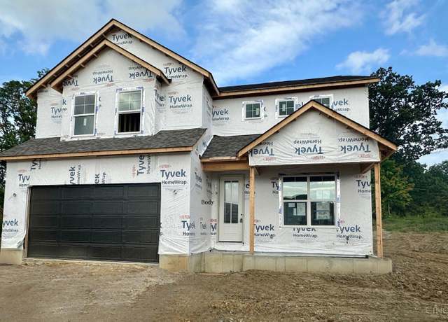 Property at 6812 Cork Dr, West Chester, OH 45069, 5 beds, 4.5 baths