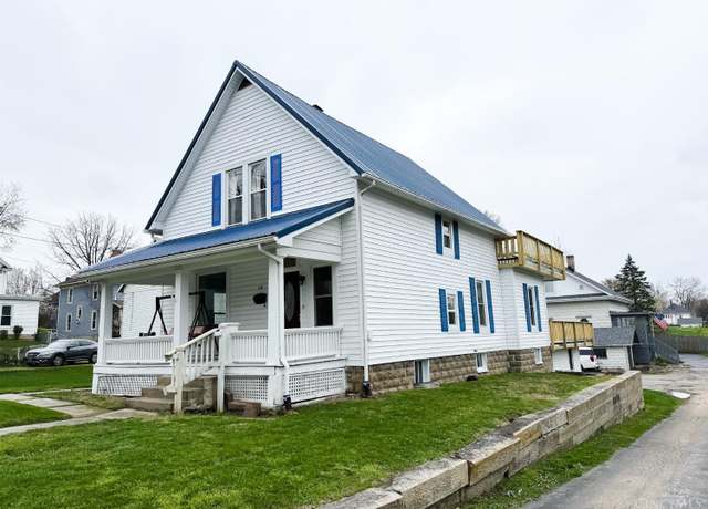 Property at 58 E Vine St, Wilmington, OH 45177, 3 beds, 2 baths