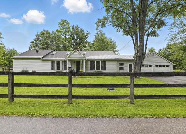 Property at 3174 Pennington Ln, Jackson Twp, OH 45176, 4 beds, 1.5 baths