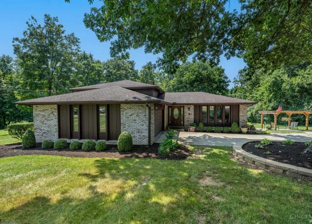 Property at 7203 Cherrywood Ln, West Chester, OH 45069, 3 beds, 2.5 baths