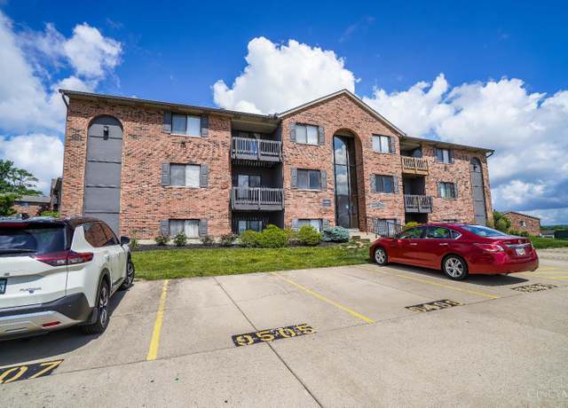 Property at 9507 Woodland Hills Dr, West Chester, OH 45011, 2 beds, 2 baths
