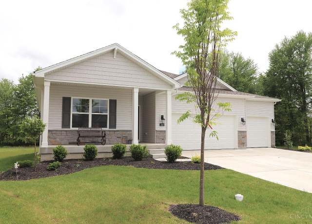 Property at 1802 Oak Cv, Goshen Twp, OH 45150, 3 beds, 2 baths