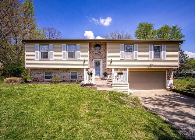 Property at 446 Emerald Woods Dr, Oxford, OH 45056, 4 beds, 2.5 baths