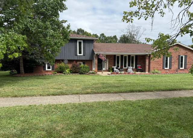 Property at 720 Shultz Dr, Hamilton, OH 45013, 4 beds, 2.5 baths