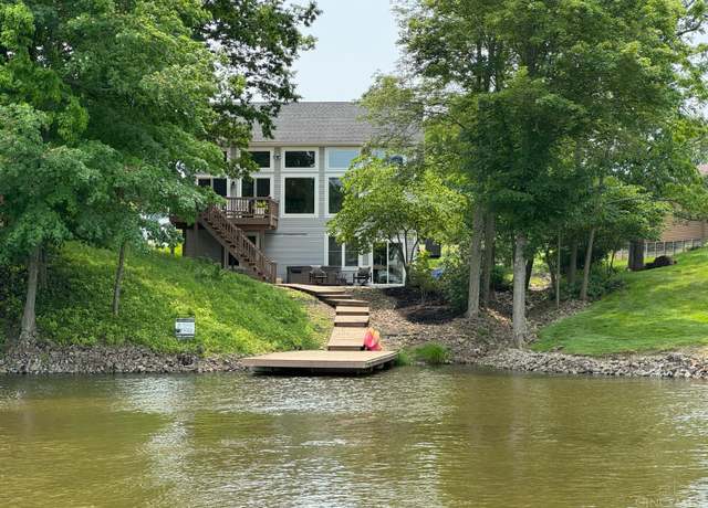 Property at 1110 Waynoka Dr, Jackson Twp, OH 45171, 3 beds, 2 baths