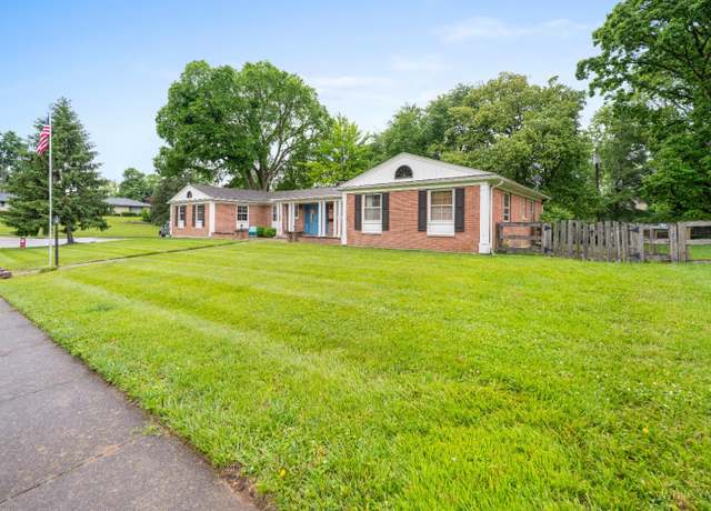 Property at 200 Santa Fe Rd, Middletown, OH 45042, 4 beds, 2.5 baths