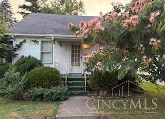 Property at 49 S Wood St, Wilmington, OH 45177, 2 beds, 1 bath