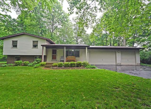 Property at 1300 Lytle Rd, Waynesville, OH 45068, 3 beds, 3 baths