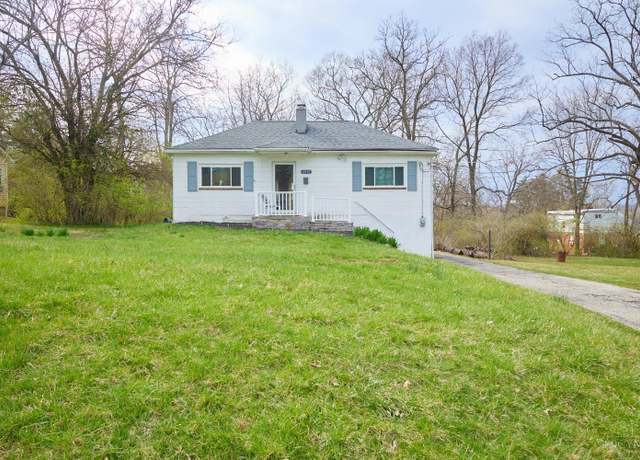 Property at 10135 Wayne Ave, Woodlawn, OH 45215, 2 beds, 1 bath