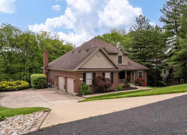 Property at 938 Martini Dr, Delhi Twp, OH 45233, 4 beds, 3.5 baths