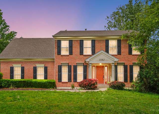 Property at 1082 Dunstan Ct, Hamilton Twp, OH 45152, 4 beds, 2.5 baths