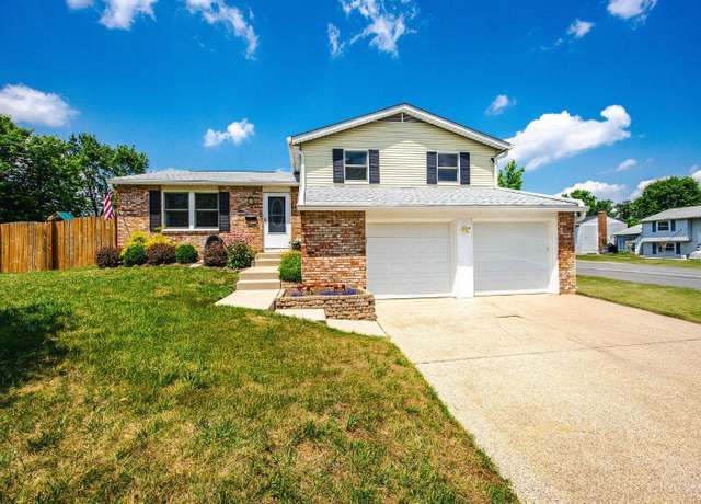 Property at 11457 Kary Ln, Forest Park, OH 45240, 3 beds, 2 baths
