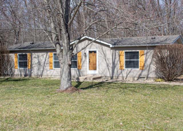 Property at 1863 Woodland Dr N, Perry Twp, OH 45118, 3 beds, 2 baths