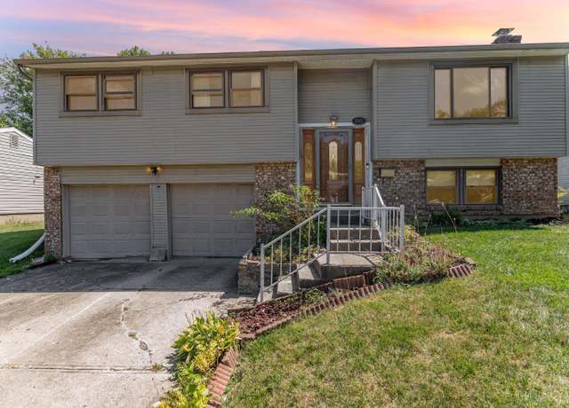Property at 1545 Karahill Dr, Forest Park, OH 45240, 3 beds, 2.5 baths