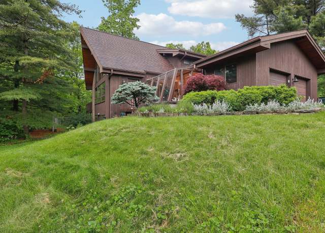 Property at 915 Nordyke Rd, Anderson Twp, OH 45255, 3 beds, 3 baths