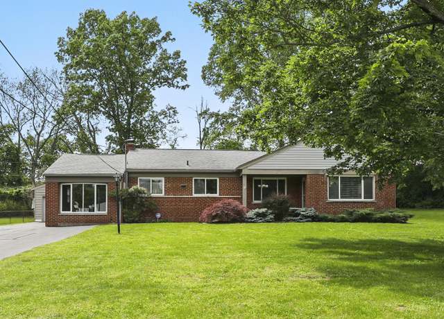 Property at 2079 Forestlake Dr, Anderson Twp, OH 45244, 3 beds, 1.5 baths