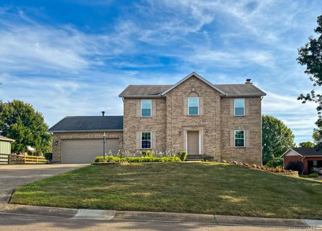 Property at 3571 Dawn Dr, Fairfield Twp, OH 45011, 4 beds, 2.5 baths